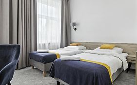 Nest Guest Rooms By Solarento